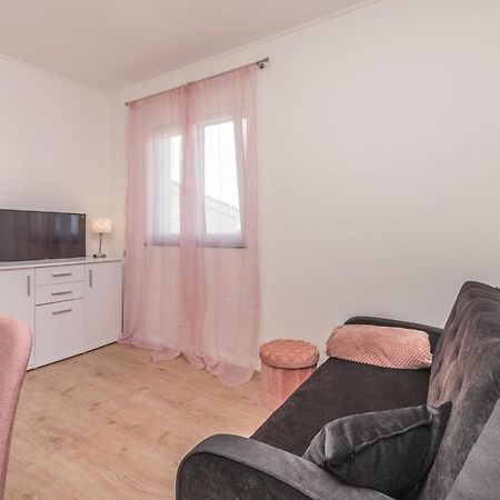 Agape Apartments Биоград на Мору Екстериор снимка