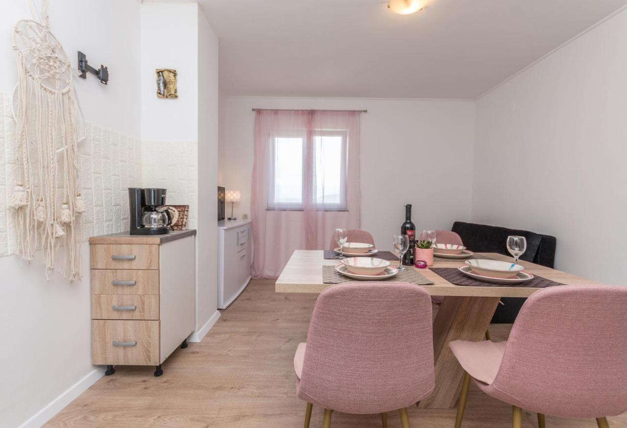 Agape Apartments Биоград на Мору Екстериор снимка