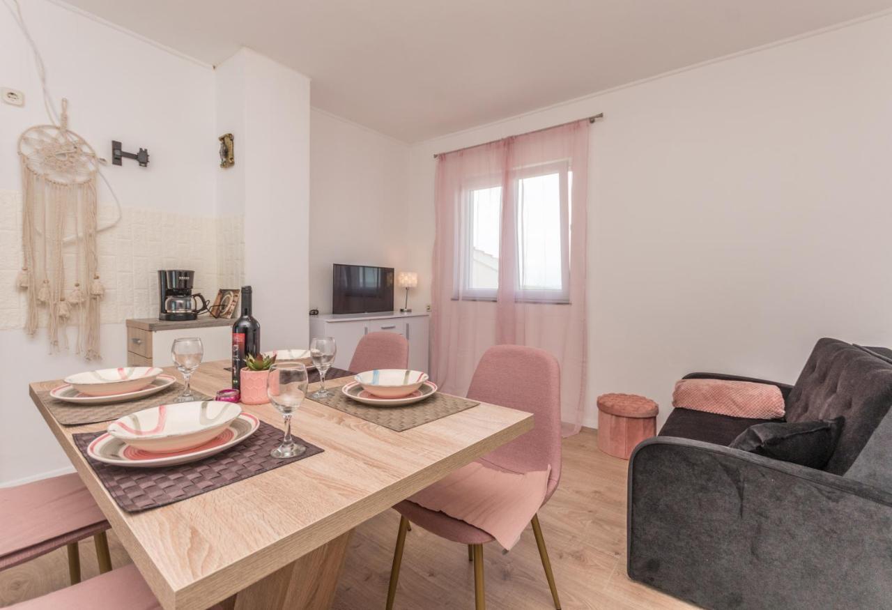 Agape Apartments Биоград на Мору Екстериор снимка