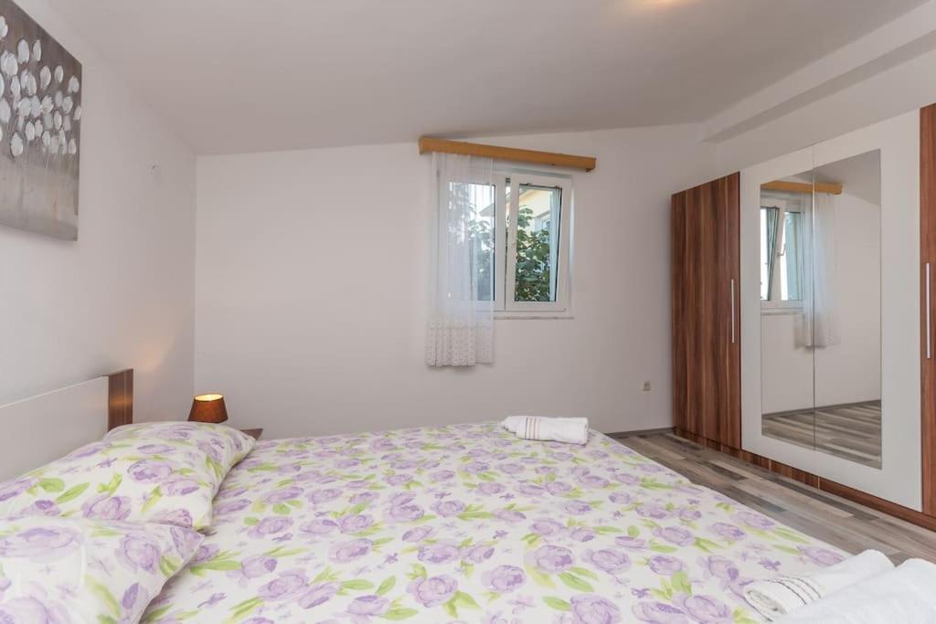 Agape Apartments Биоград на Мору Екстериор снимка