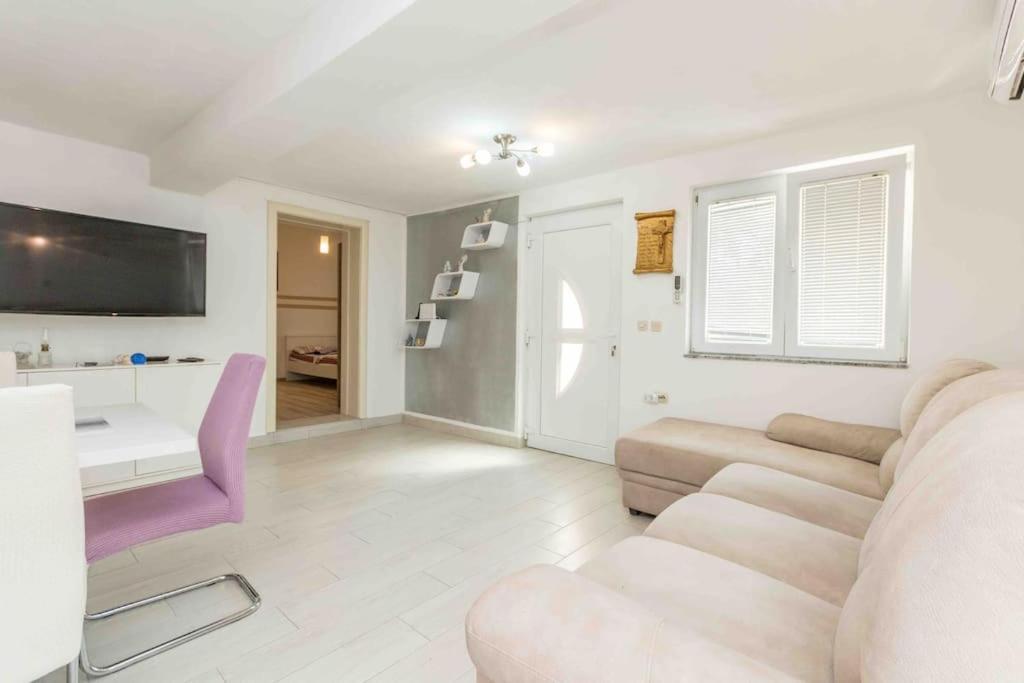 Agape Apartments Биоград на Мору Екстериор снимка