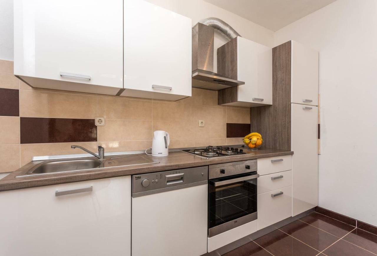 Agape Apartments Биоград на Мору Екстериор снимка