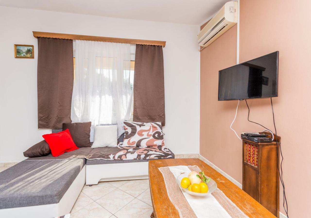 Agape Apartments Биоград на Мору Екстериор снимка